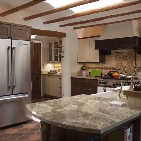 Historic Garden Retreat Four-bedroom